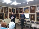 awarding of the writer Dmitry Yudkin (left), in the center of the artist - Andrey Mironov. Art gallery of Andrei Mironov. At the meeting of the audience with the artist Alexei Akindinov \" Patterns in the horizon.\" April 14, 2018 Creative club \"for th